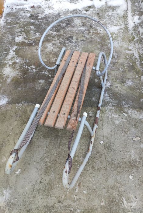 Sanki dziecięce metalowe do odnowy