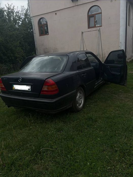 Продаю автомобіль