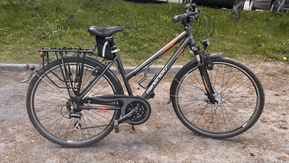 Rower Trekkingowy Hendricks 28” Rama 48 Dętka Gratis