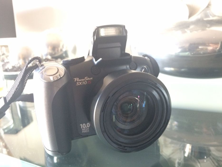 Canon powershot sx10 is