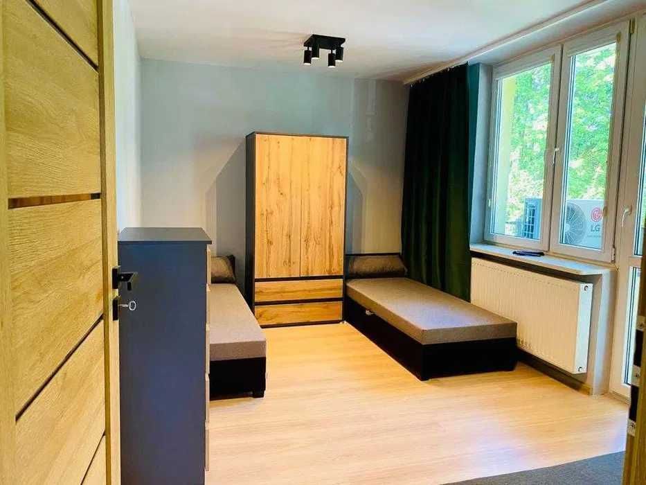 Современный Хостел Киев Оболонь Почайна ( Петровка ) Дешево! Звони!