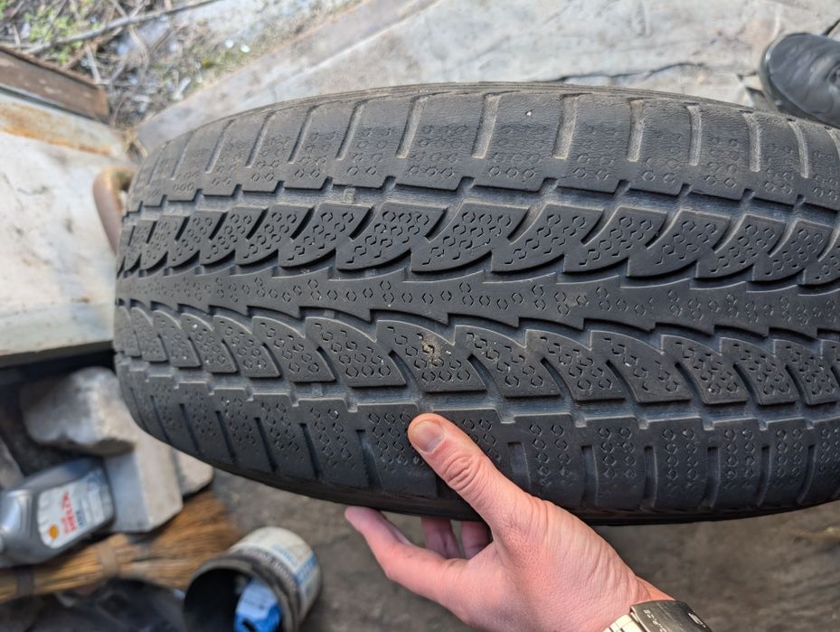 Гума літо nokian 235/65/17