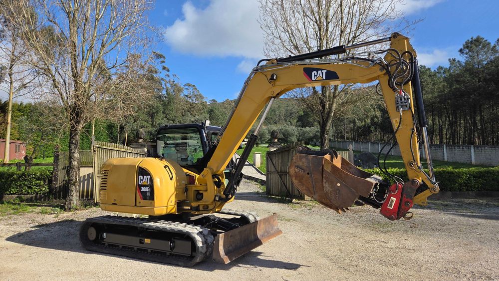 Mini Giratoria Caterpillar 803E2cr