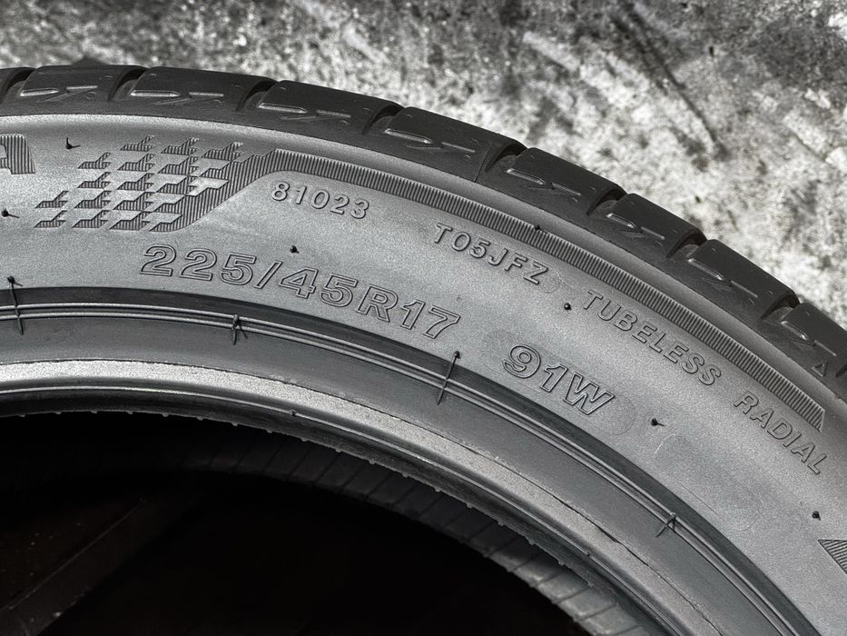 225/45 R17 Bridgestone Turanza T005 | літо | 2шт | нові | 2025 | 91W |