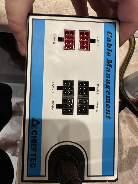 Chieftec 550W блок живлення