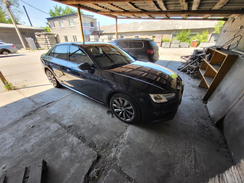 Audi a4 b9 2.0tfsi quattro