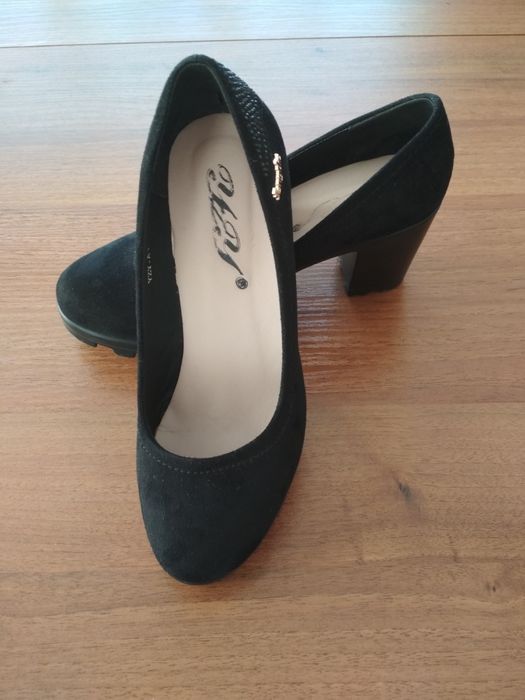 Туфлі жіночі замшеві