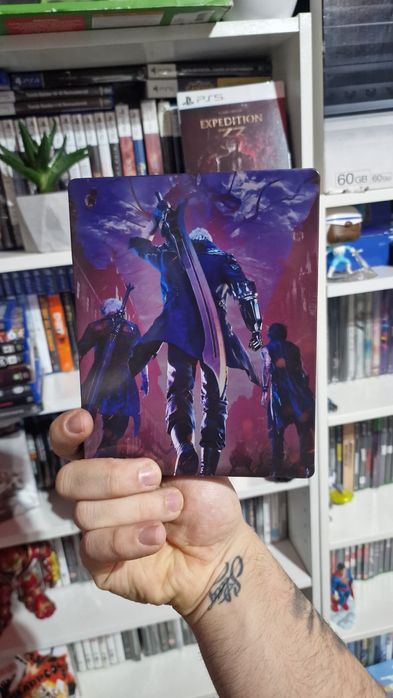 Devil May Cry 5 + Definitive Edition