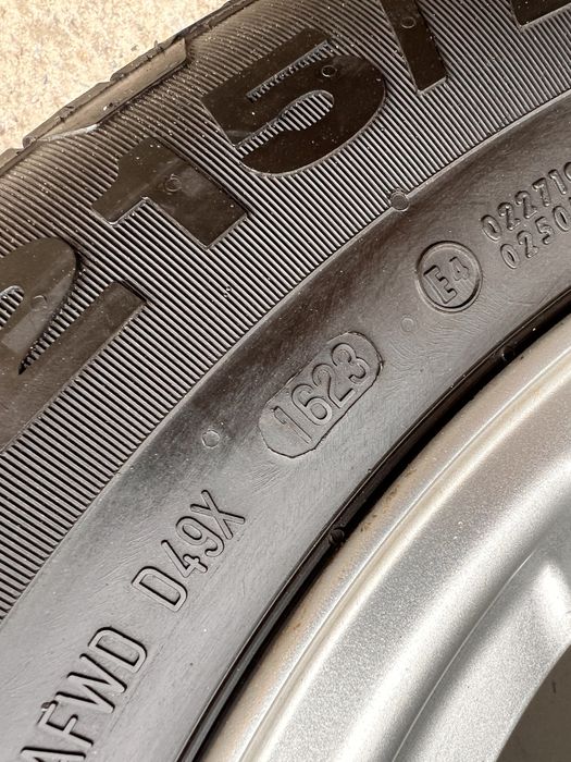 Диски та шини Land Rover Freelander 2