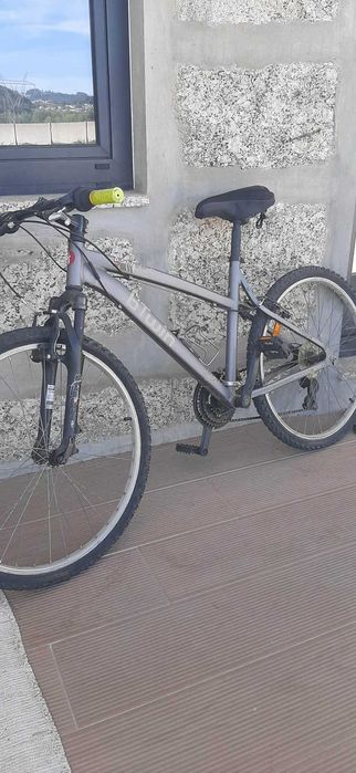 Vende-se Bicicleta BTwin em excelente estado