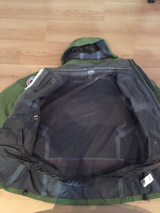 Casaco Neve Ski Alta Qualidade Tamanho L - Comprado por 450 euros!