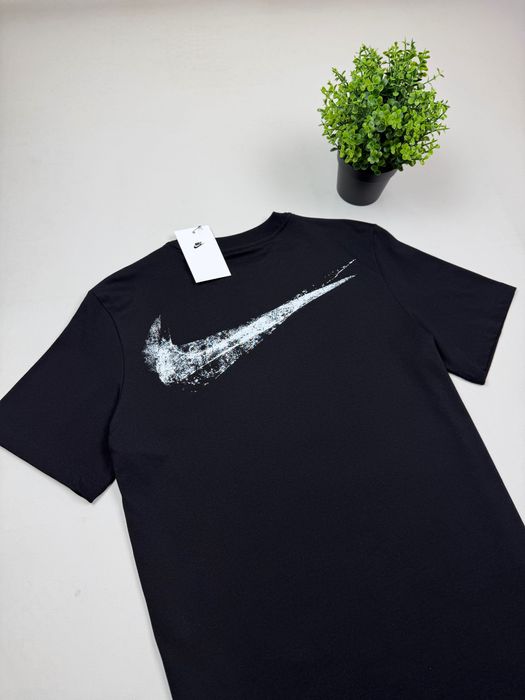 Футболка Nike Swoosh майка найк свуш