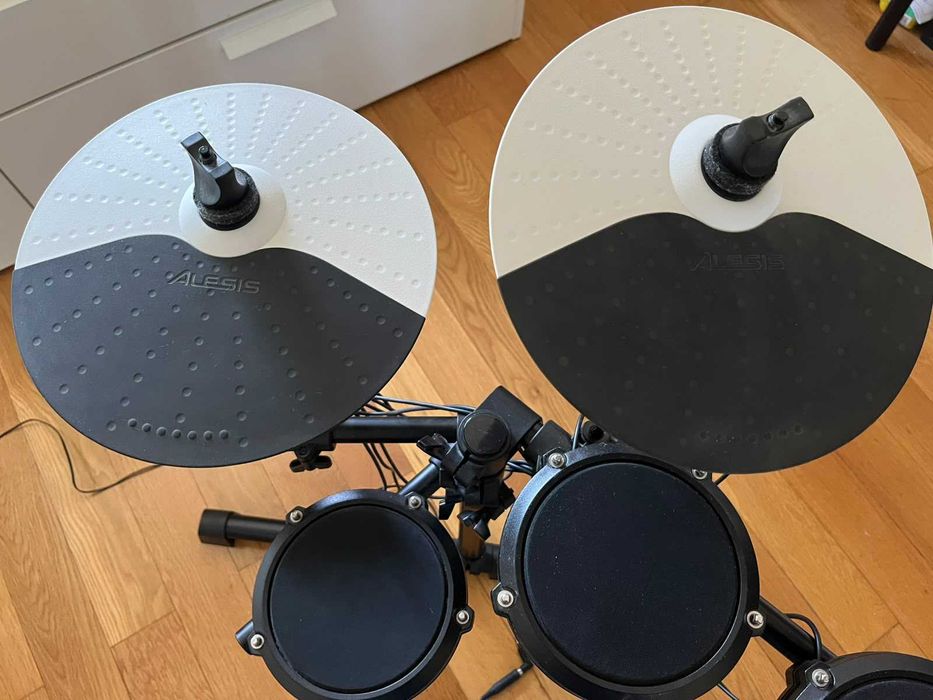 Alesis Debut Kit - Bateria eletrónica