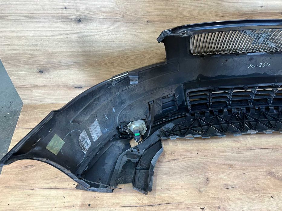 Zderzak przedni Volvo V50 kolor 452-46