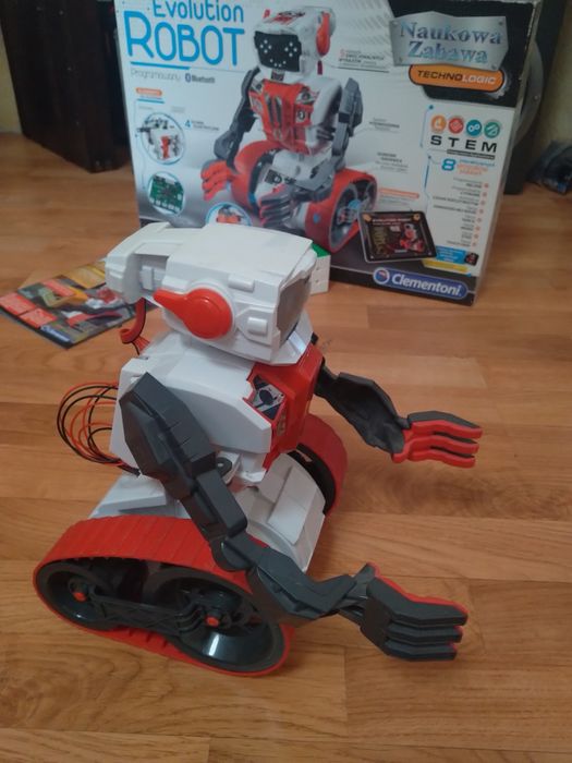 Робот Robot Evolution