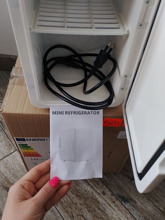 Mini lodówka ,stan nowa