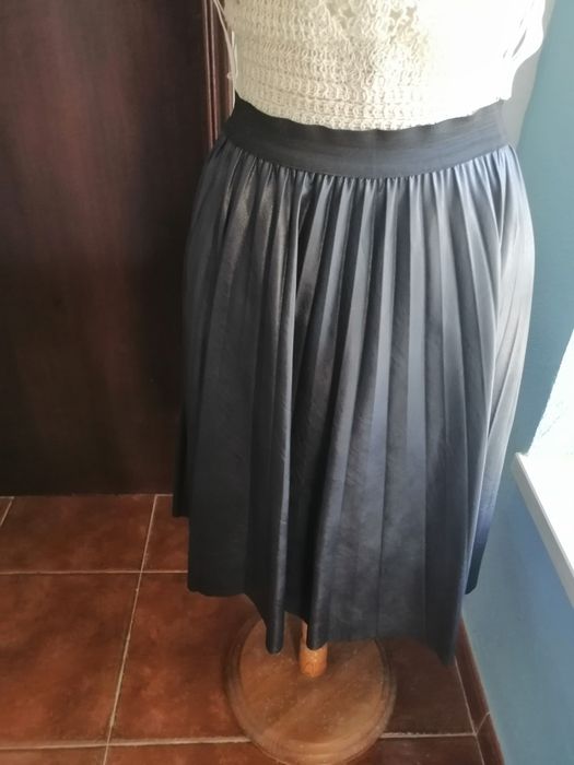 Saia de Napa azul escuro tamanho 38.