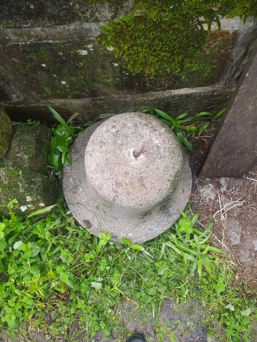 Peças antigas em pedra