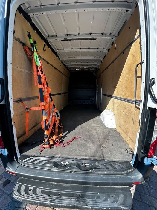 Mercedes-benz sprinter