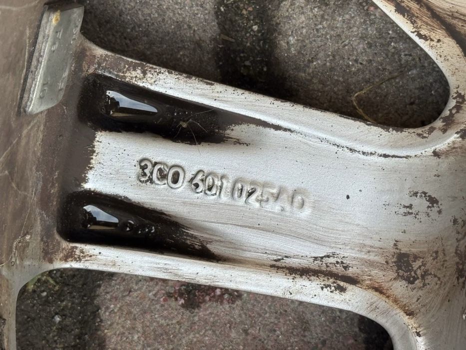 Оригінальні Литі Диски R16 Volkswagen Skoda Audi Seat 5×112