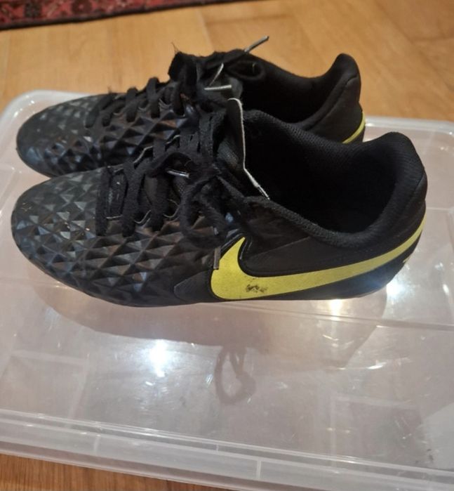 Chuteiras Nike usadas em bom estado tamanho 36,5