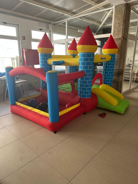 Aluguer de Insuflável