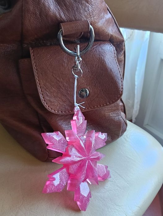 Bag charm artesanal floco de gelo