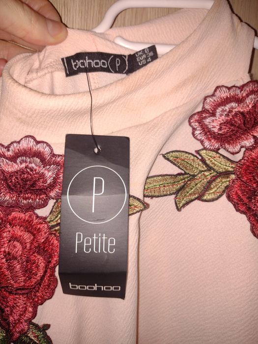 Nowa sukienka z metką róże tunika odkryte ramiona boohoo S