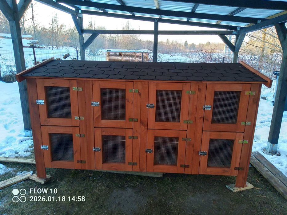 Drewniane klatki dla królików