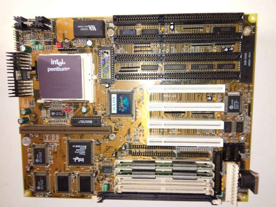 Board Socket 7, 3, 370, Slot 1 a trabalhar