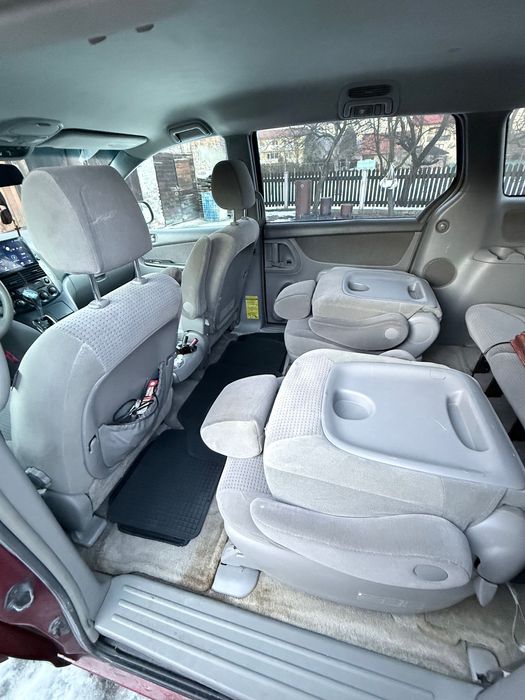 Toyota Sienna 4x4