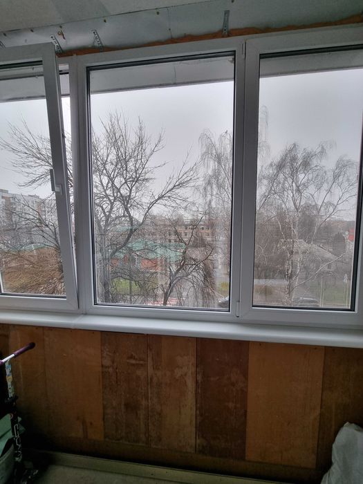 1-кімнатна квартира неподалік від центру, вул. Кривалівська, 37