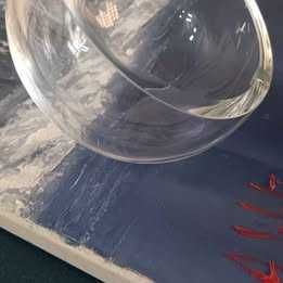 Cinzeiro em vidro com formato meia/lua #