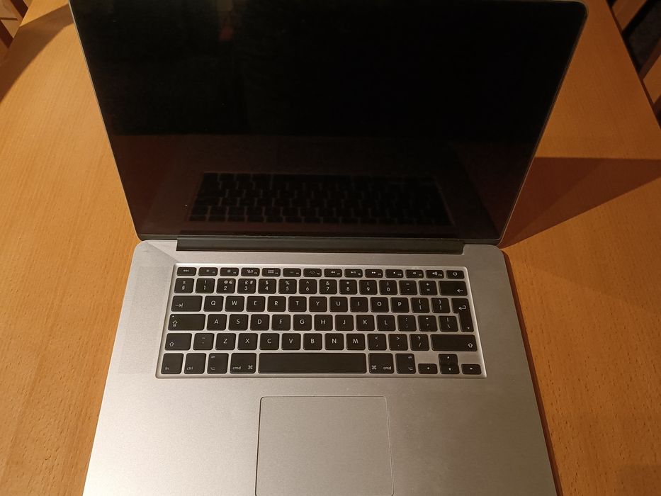MacBook pro retina modelo A1398