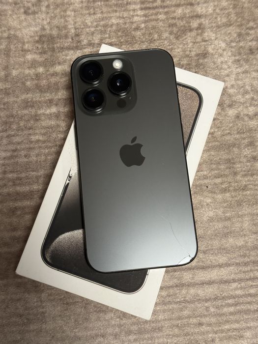 Iohone 15 pro 128gb black titanium 88% bat
