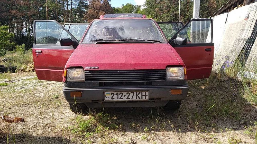 Продаю автомобіль Mitsubishi Space Wagon