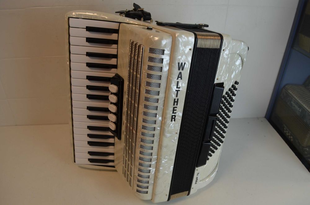 Acordeao Walter 3 Voz. N, 403