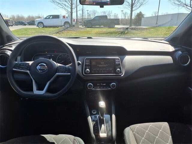 2020 Nissan Kicks SV