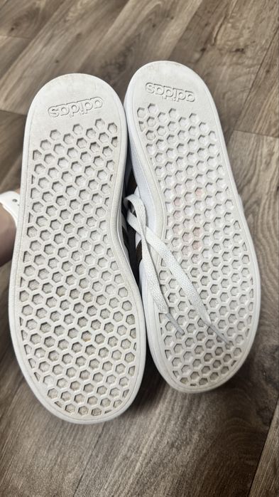 Кеди  білі Adidas
