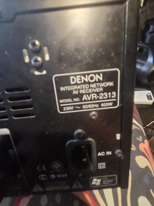 Amplituner denon 7.1