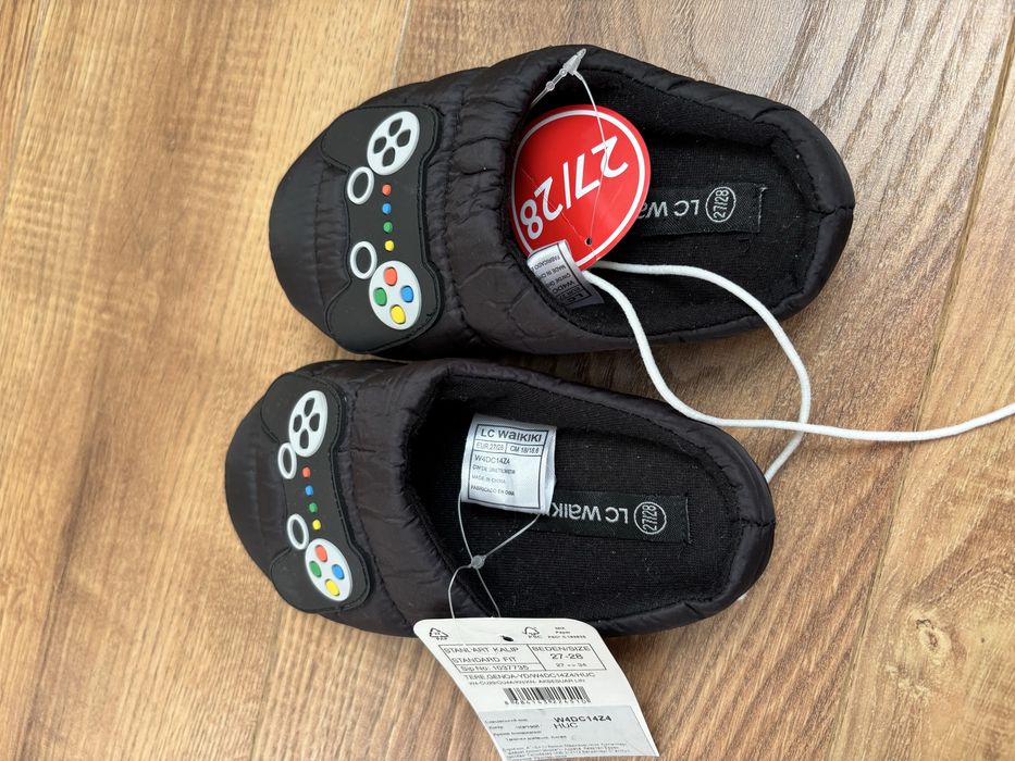 Дитячі тапочки на хлопчика LC Waikiki 27/28розмір