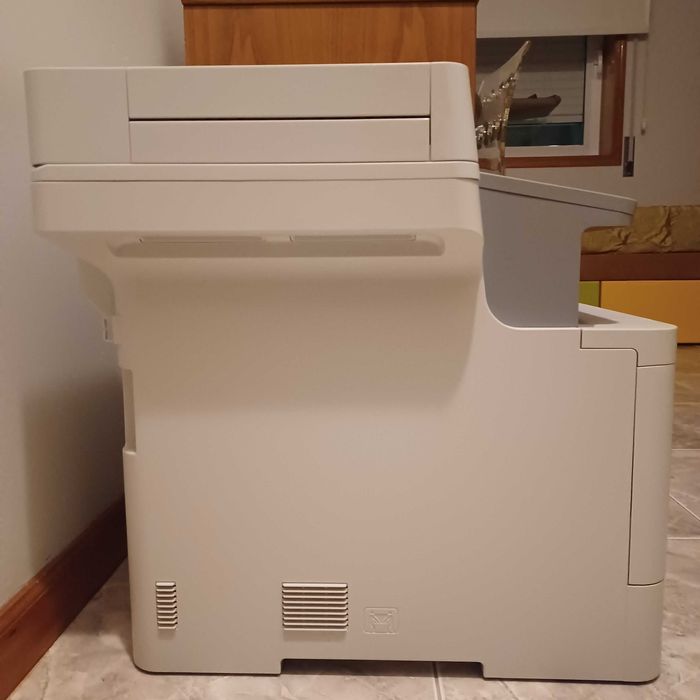 Brother MFC-L9570CDW - Impressora multifunções laser cores