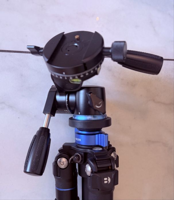 Statyw Benro Mach3 TMA28AL + Głowica Sirui FD-01