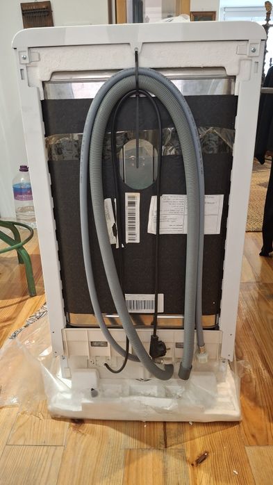 MÁQUINA de lavar loiça Idesit DSFE 1B10