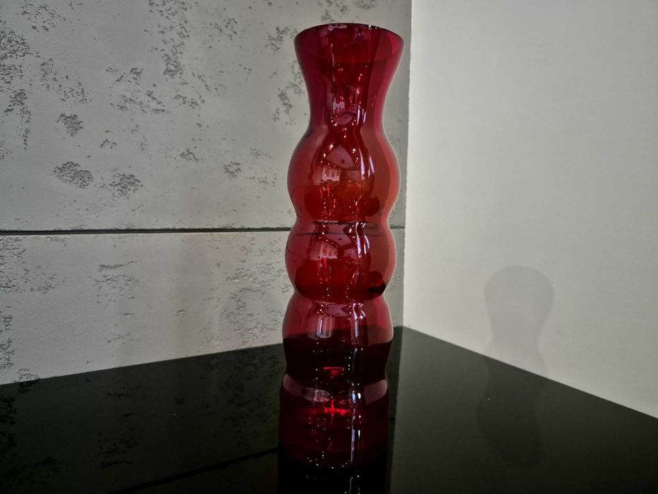 Wazon bałwanek Krawczyk huta Sudety rubinowy  szkło kolorowe RETRO