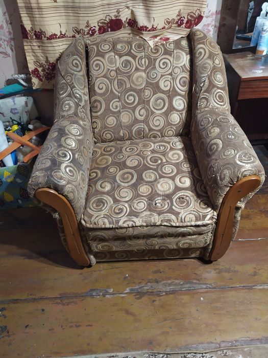 Продам диван розкладный кресло розкладное кресло не розкладное