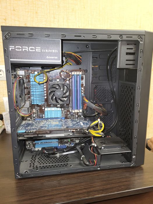 Продам системний блок AMD-6300 /ASUS M5A97 /GIGABYTE HD7870 / DDR3 8Gb