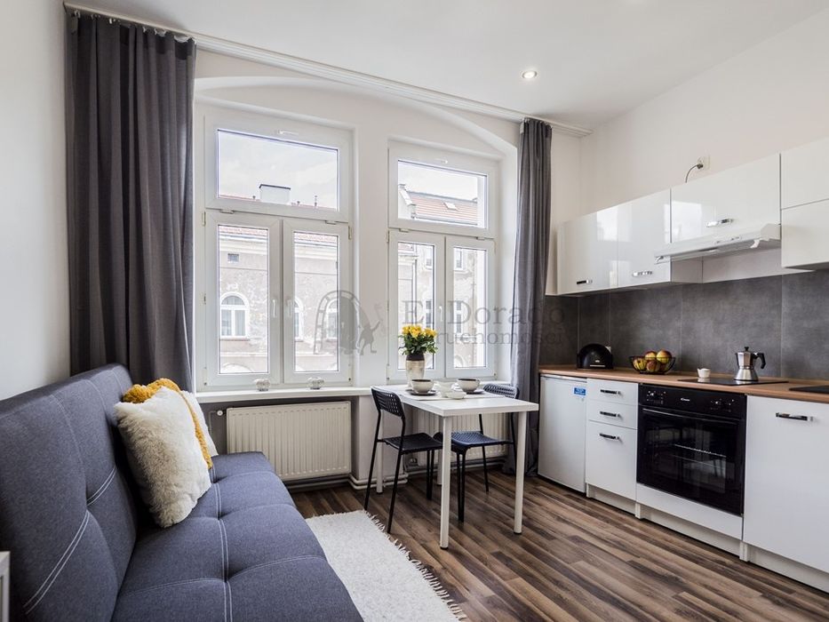 Samodzielne studio z własną kuchnią i łazienką – ul. Bałuckiego, Wrocław