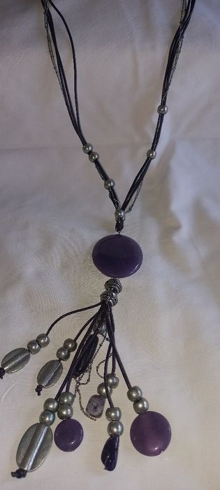 Colares de bijuteria