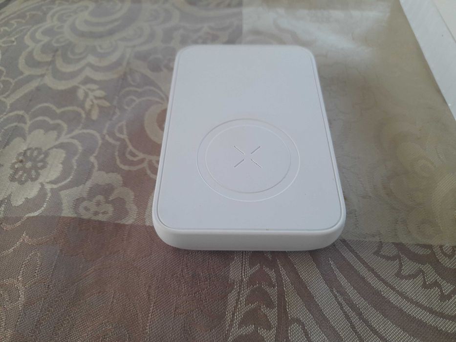 Powerbank FW32 10 tyś mAh biały
